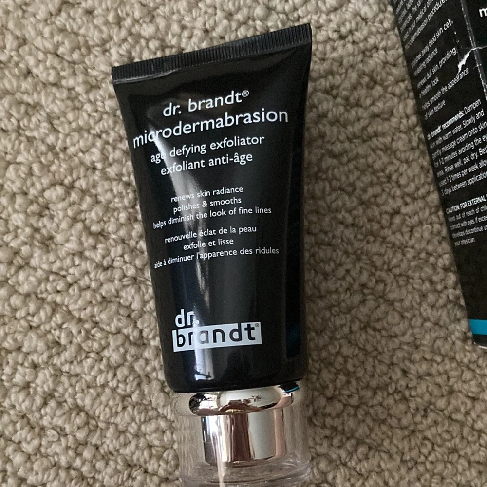 Dr. Brandt Microdermabrasion Age Defying Exfoliator Full Size 2 oz SEALED NIB